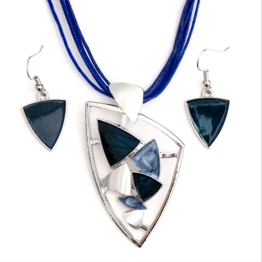 GEOMETRIC RETRO NECKLACE EARRING SET